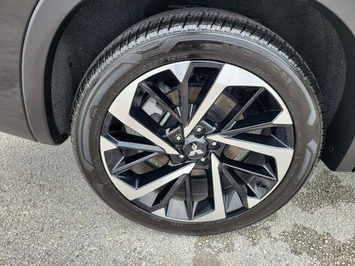 2023 Mitsubishi Outlander PHEV SE S-AWC
