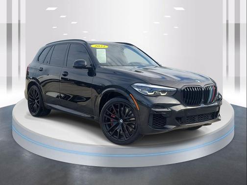 2022 BMW X5 M50i
