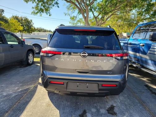 2022 Nissan Pathfinder SV 2WD