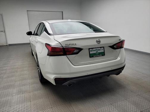 2022 Nissan Altima SR FWD