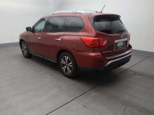 2017 Nissan Pathfinder SL