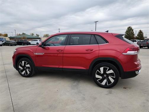 2024 Volkswagen Atlas Cross Sport 2.0T SE w/Technology