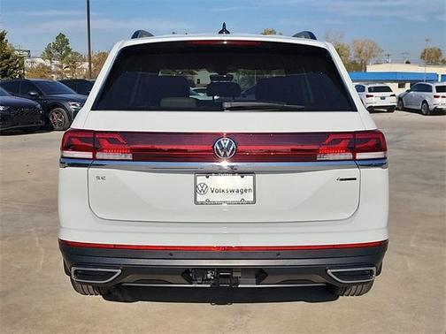 2025 Volkswagen Atlas 2.0T SE
