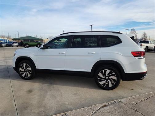 2024 Volkswagen Atlas 2.0T SE w/Technology