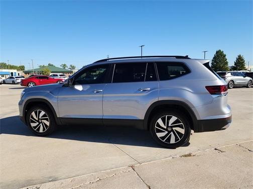 2026 Volkswagen Atlas 2.0T SE