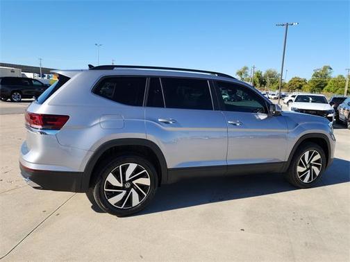 2026 Volkswagen Atlas 2.0T SE