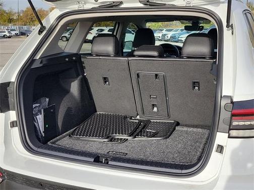 2025 Volkswagen Taos 1.5T SEL