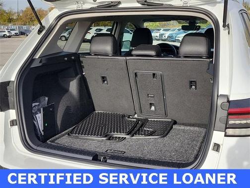 2025 Volkswagen Taos 1.5T SEL