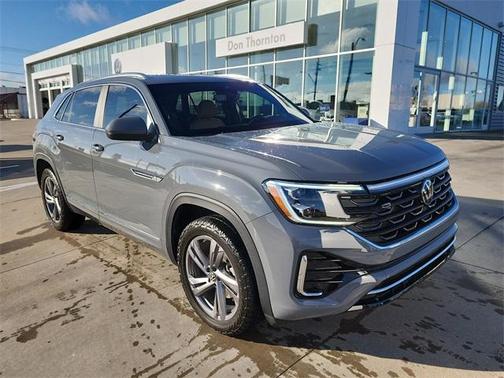 2024 Volkswagen Atlas Cross Sport 2.0T SEL R-Line