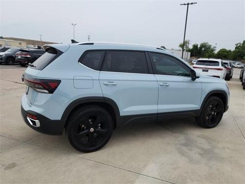 2025 Volkswagen Taos 1.5T SEL