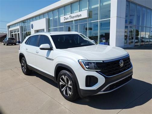 2026 Volkswagen Atlas Cross Sport 2.0T SE
