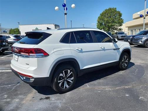 2026 Volkswagen Atlas Cross Sport 2.0T SE