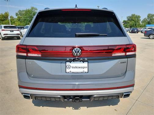 2026 Volkswagen Atlas 2.0T Peak Edition