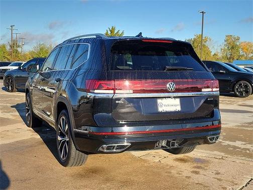 2025 Volkswagen Atlas 2.0T SEL Premium R-Line