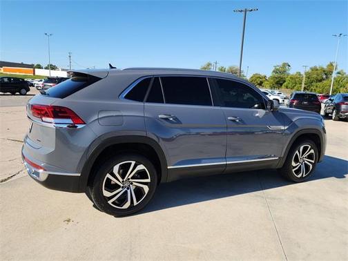 2022 Volkswagen Atlas Cross Sport 2.0T SEL