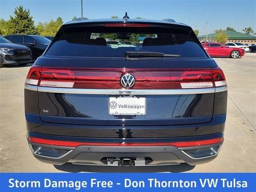 Deep Black Pearl Effect 2026 Volkswagen Atlas Cross Sport 2.0T SE W/TECHNOLOGY