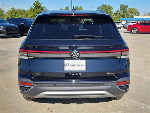 2025 Volkswagen Taos 1.5T SE