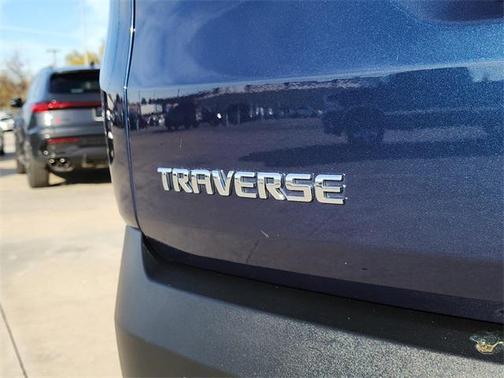 2023 Chevrolet Traverse LS