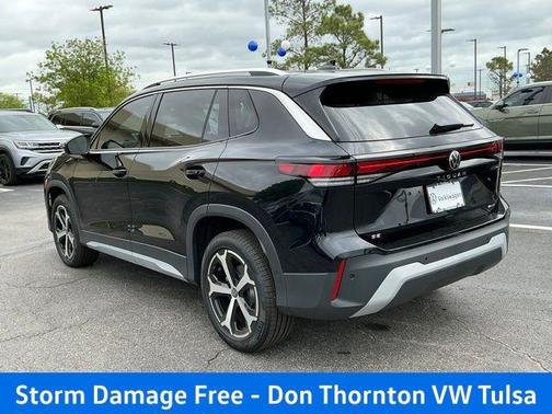 Deep Black Pearl Effect 2026 Volkswagen Tiguan 2.0T SE
