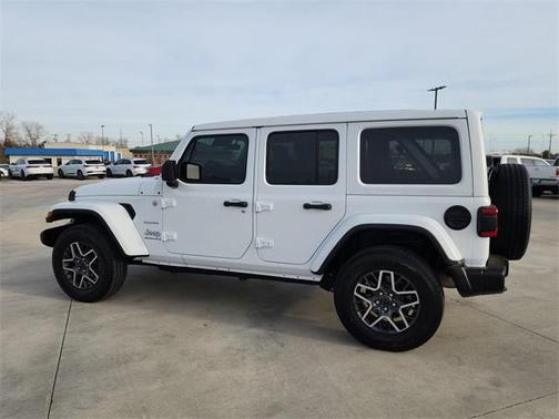 2024 Jeep Wrangler Sahara