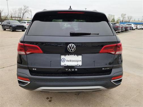 2024 Volkswagen Taos 1.5T SE
