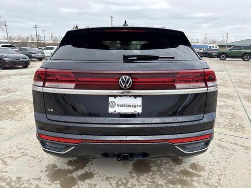 2025 Volkswagen Atlas Cross Sport 2.0T SE w/Technology