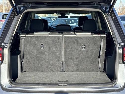 2025 Volkswagen Atlas 2.0T SE