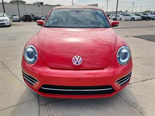 2018 Volkswagen Beetle 2.0T Coast