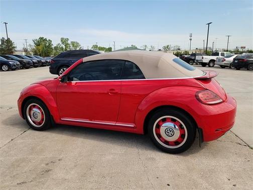 2018 Volkswagen Beetle 2.0T Coast