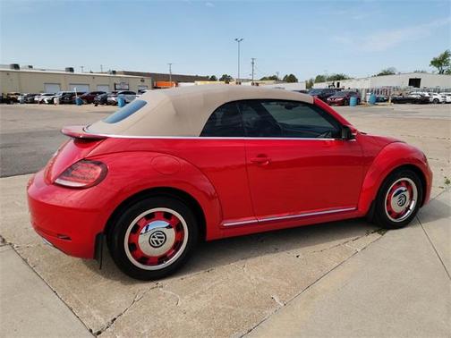 2018 Volkswagen Beetle 2.0T Coast