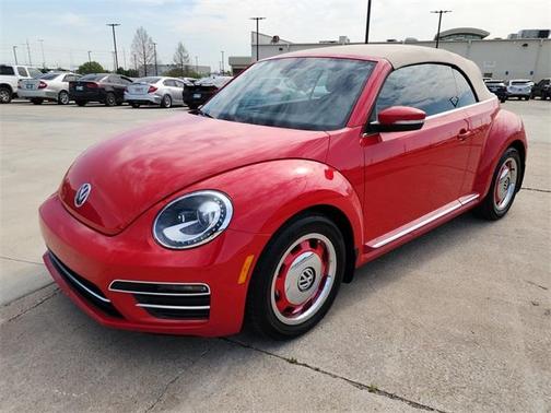 2018 Volkswagen Beetle 2.0T Coast