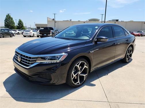 2021 Volkswagen Passat 2.0T R-Line
