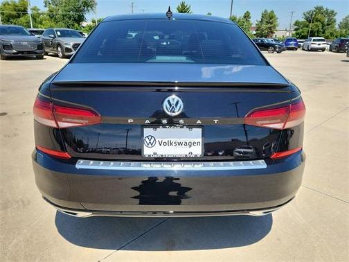 2021 Volkswagen Passat 2.0T R-Line