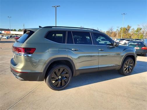 2026 Volkswagen Atlas 2.0T SE