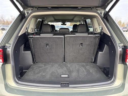 2025 Volkswagen Atlas 2.0T SEL