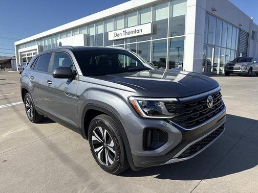 2025 Volkswagen Atlas Cross Sport 2.0T SE