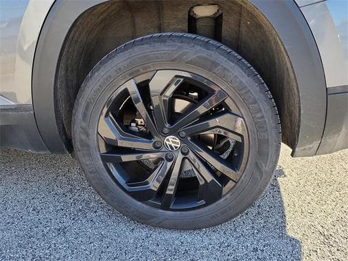 2023 Volkswagen Atlas 3.6L SE w/Technology