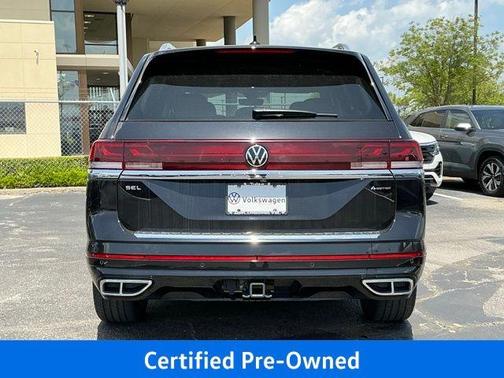 Deep Black Pearl Effect 2024 Volkswagen Atlas 2.0T SEL Premium R-Line
