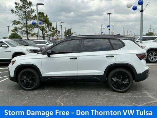 Pure White 2026 Volkswagen Taos 1.5T SE Black