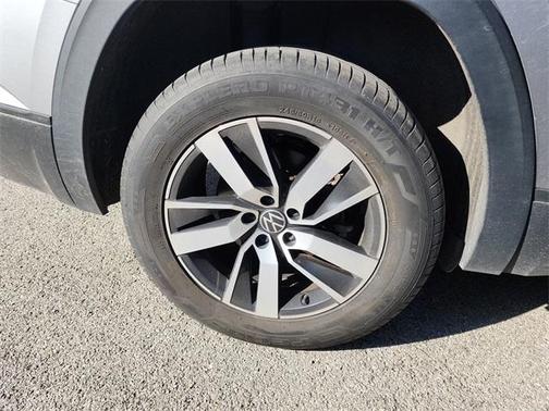 2024 Volkswagen Atlas 2.0T SE