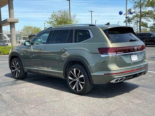 2025 Volkswagen Atlas 2.0T SEL Premium R-Line