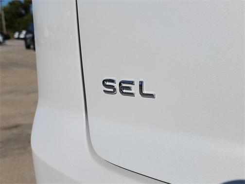 2026 Volkswagen Atlas Cross Sport 2.0T SEL