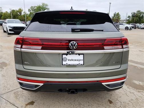 2026 Volkswagen Atlas Cross Sport 2.0T SEL