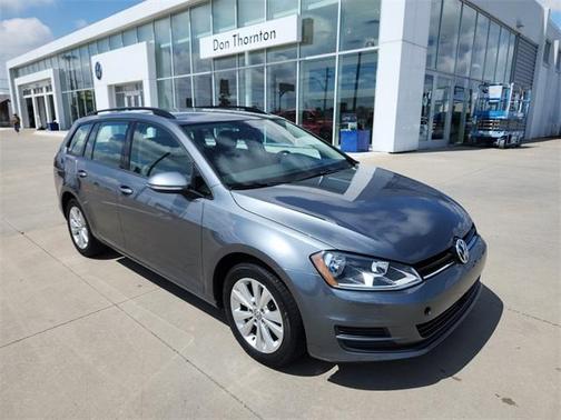 2017 Volkswagen Golf SportWagen TSI S