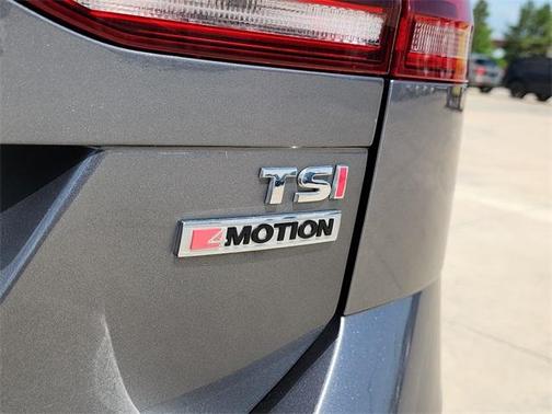 2017 Volkswagen Golf SportWagen TSI S