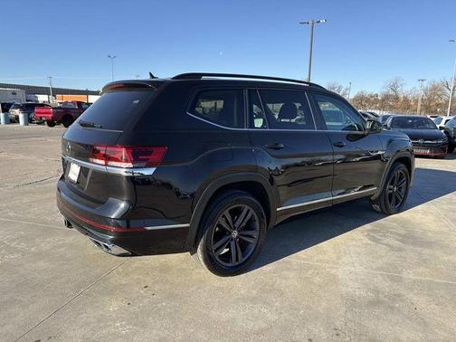 2021 Volkswagen Atlas 3.6 V6 SE w/ Technology R-Line