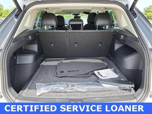 2025 Volkswagen Tiguan 2.0T SE