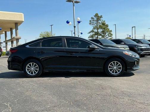 Phantom Black 2019 Hyundai SONATA SE