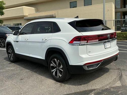Pure White 2024 Volkswagen Atlas Cross Sport 2.0T SE