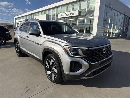 2024 Volkswagen Atlas Cross Sport 2.0T SE w/Technology